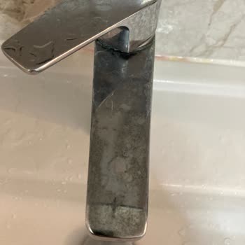 ideal-standard-paslanmaz-batarya-kararma-sorunu-1_350x350 Lavabo Bataryası Kaç Yıl Dayanır? Kaliteli Ürün Nasıl Anlaşılır?